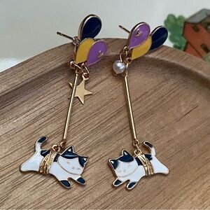✨ModCloth Ellie Cat Earrings
